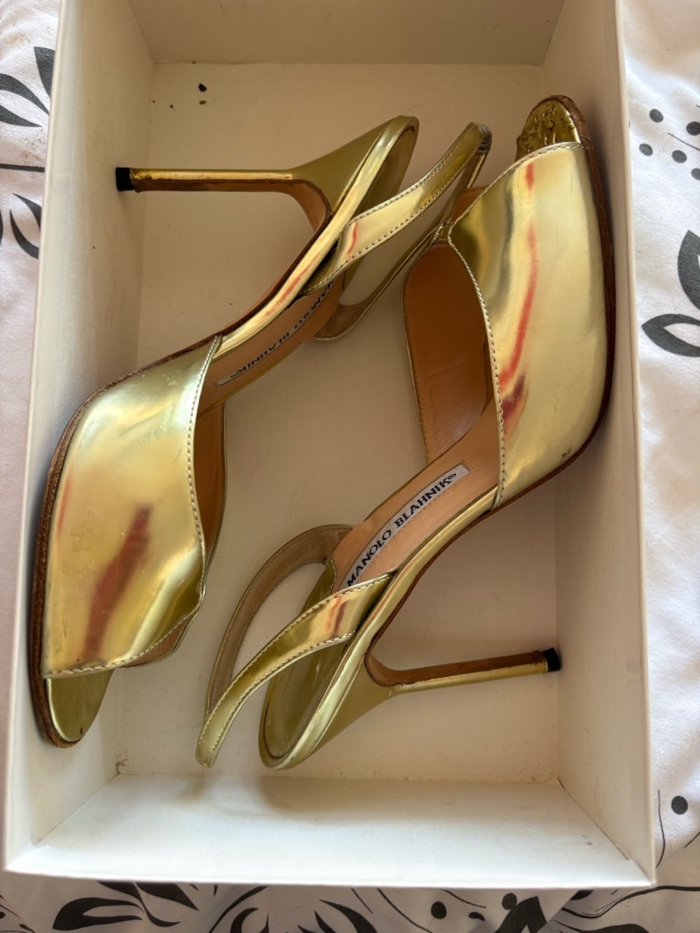 Manolo Blahnik Shiny Metallic Gold Slingback Peep-Toe Heels - Picture 7 of 9